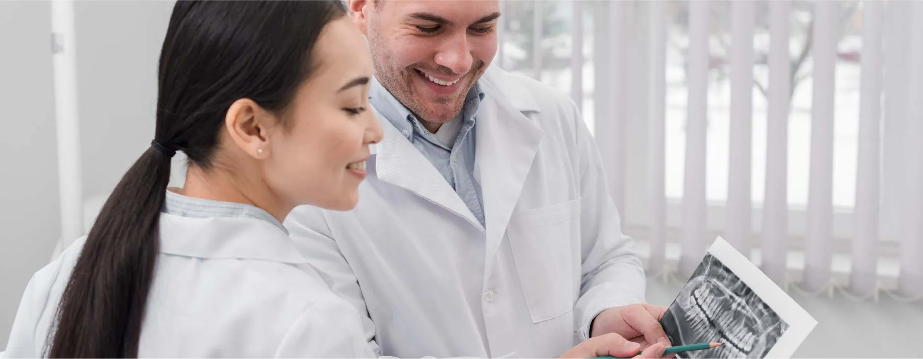 Clinical-Examination-and-Treatment-Planning-.webp